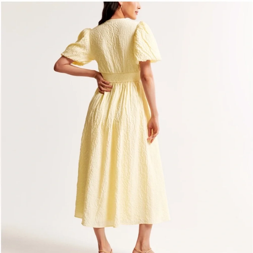 Abercrombie & Fitch Tie-Front Textured Maxi Dress